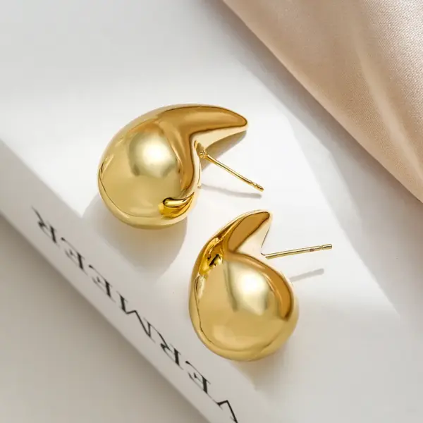 1 Pair Simple Style Commute Geometric Plating Copper 18k Gold Plated Ear Studs