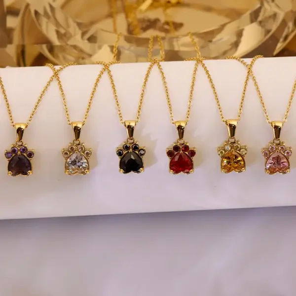 Wholesale Ion Plating (IP) 18K Gold Plated Paw Print 304 Stainless Steel Vintage Style Shiny IG Style Waterproof Non Tarnish 304 Stainless Steel Pendant Necklace