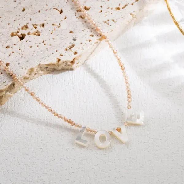 Wholesale Vacation Mama Letter Stainless Steel Freshwater Pearl Zircon Beaded 18k Gold Plated Necklace