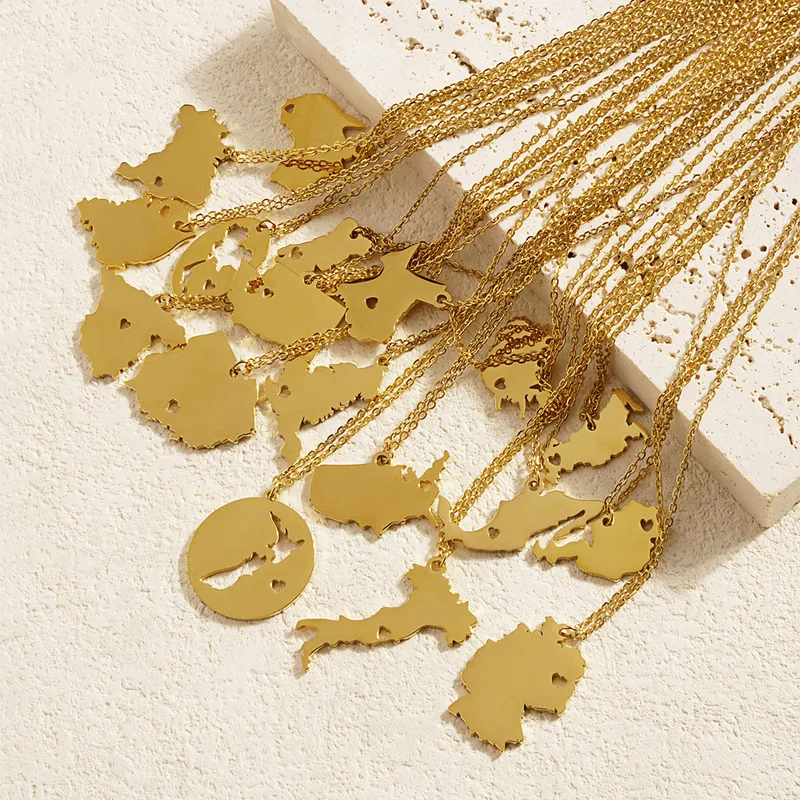 Wholesale PVD Coated Real Gold Plated 18K Map Heart Shape 304 Stainless Steel Casual Simple Style Waterproof Non Tarnish Pendant Necklace