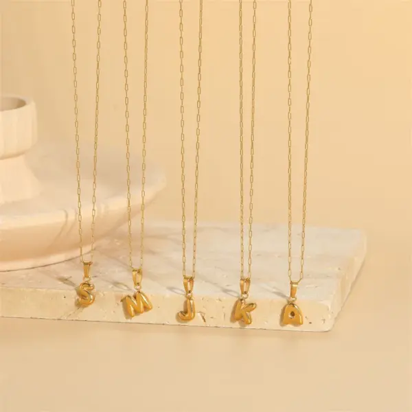 PVD Coated Letter 304 Stainless Steel Simple Style Waterproof Non Tarnish 304 Stainless Steel Pendant Necklace