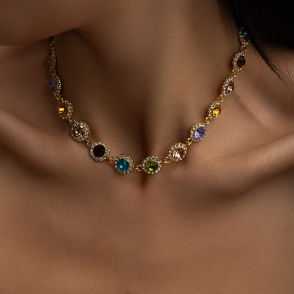 Wholesale Retro Light Luxury Colorful Diamond Water Drop Round Clavicle Chain Niche Personality Super Flash High-grade Elegant Necklace