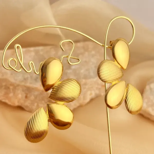 Wholesale PVD Coated Real Gold Plated Flower 304 Stainless Steel Elegant Luxurious Simple Style Waterproof Non Tarnish Ear Studs