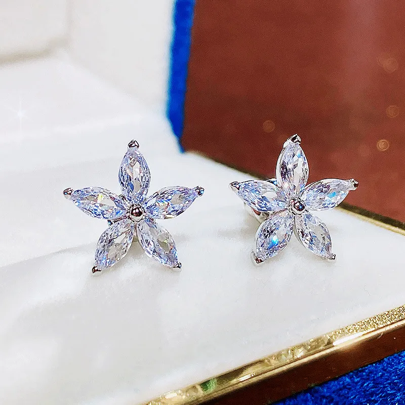 Wholesale Korean Color Star Flowers Five-inted Star Ladies Copper Earrings