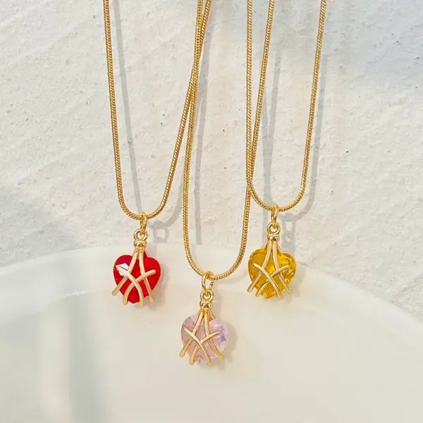 Wholesale Fashion Heart Shape Copper Necklace Inlay Artificial Diamond Copper Necklaces