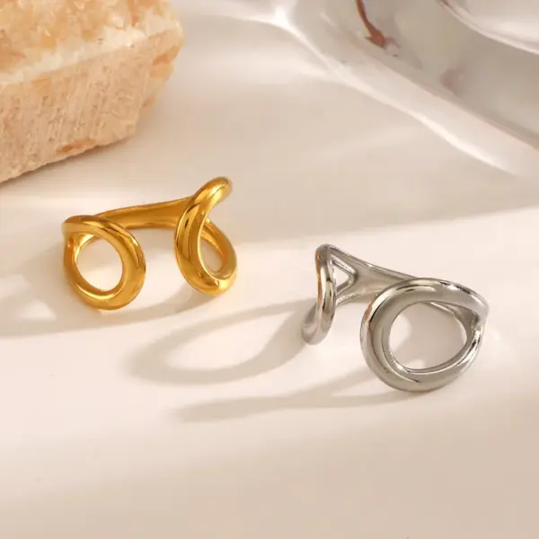 Wholesale Ion Plating (IP) 18K Gold Plated Solid Color 304 Stainless Steel Simple Style Classic Style Waterproof Non Tarnish Open Rings
