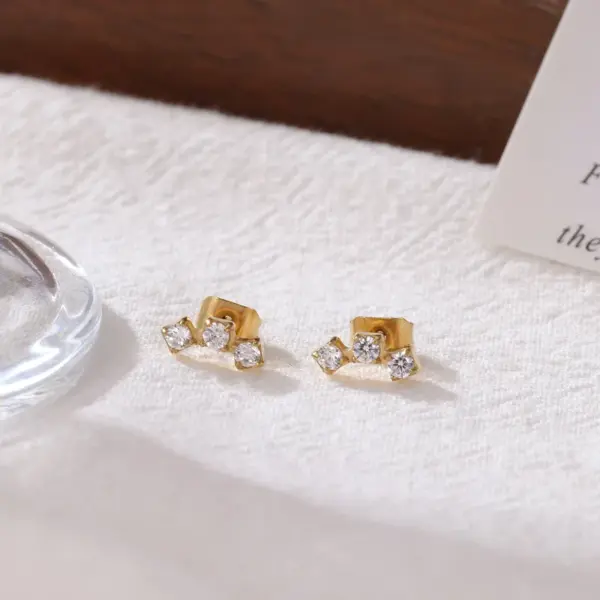 Wholesale Ion Plating (IP) 16K Gold Platinum Real Gold Plated Arc 304 Stainless Steel Chinoiserie Casual Cute Waterproof Non Tarnish Ear Studs