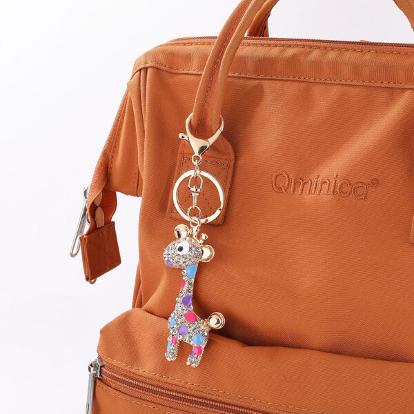 Wholesale Korean Creative Giraffe Keychain Cute Metal Bag Pendant Women's Crystal Diamond Small Animal Small Gift