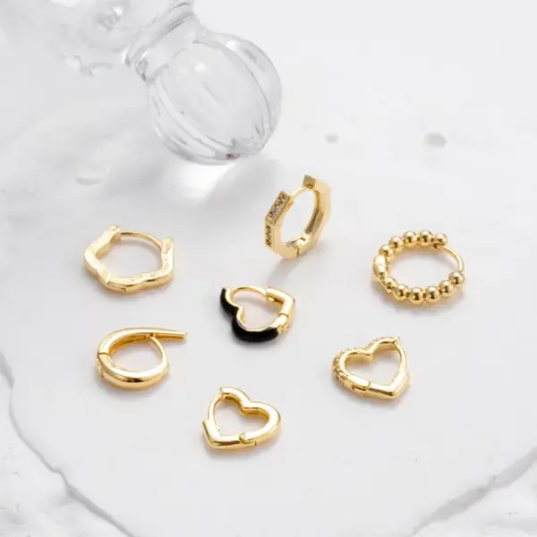 1 Piece Ear Cartilage Rings & Studs Korean Style Round Heart Shape Copper Inlay Zircon