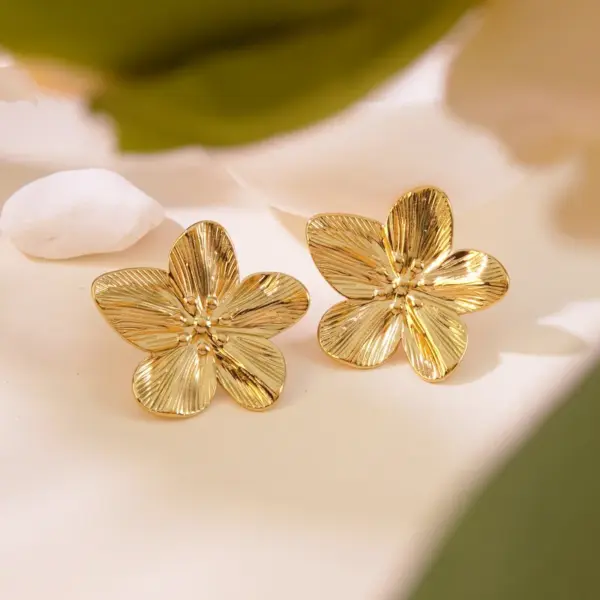 Wholesale 1 Pair Elegant French Style Sweet Geometric Flower 304 Stainless Steel Imitation Gold Electroplating Ear Studs