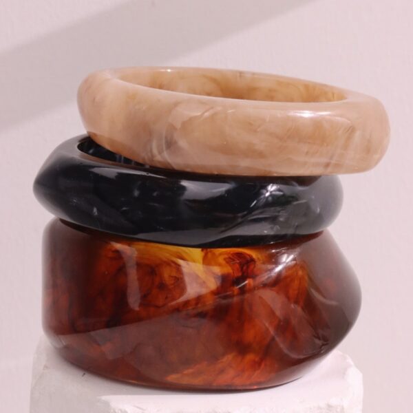 Wholesale Large Irregular Overlapping Resin Bracelet Pattern Special-Shaped Bracelet