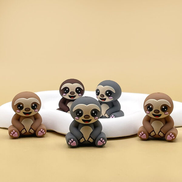 Wholesale Carefully Selected New Creative Food-Grade Animal Cartoon 3D Stereo Silicone Focus Bead Pacifier Chain Keychain