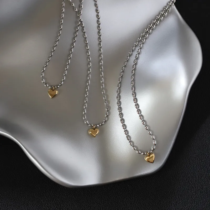 Wholesale PVD Coated 18K Gold Plated Heart Shape 201 Stainless Steel 304 Stainless Steel Casual Sweet Waterproof Non Tarnish 201 Stainless Steel Neckl