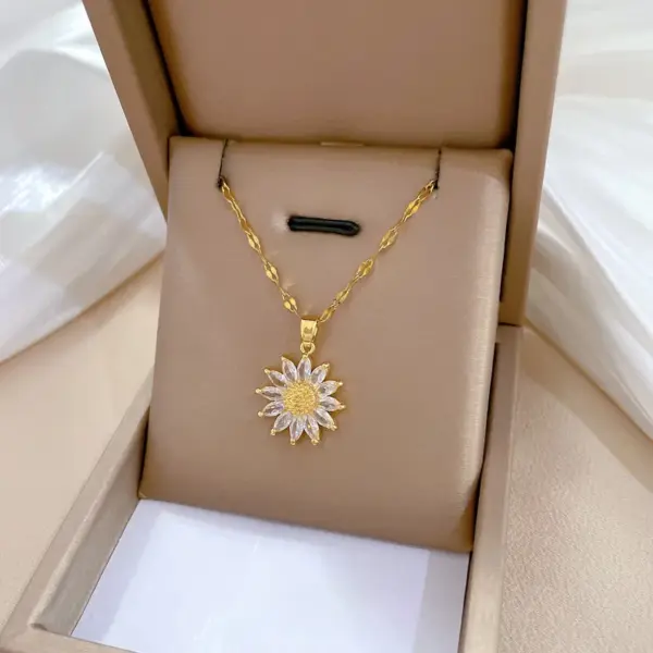 Wholesale Simple Style Classic Style Sunflower Titanium Steel Copper Inlay Artificial Gemstones Pendant Necklace