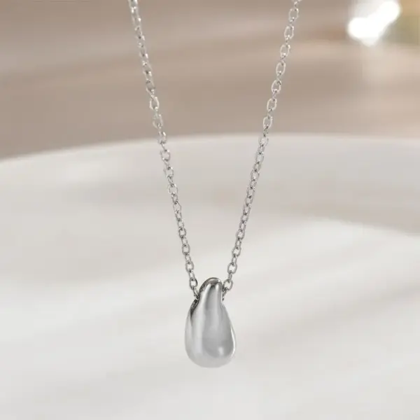 PVD Coated 18K Gold Plated Water Droplets 304 Stainless Steel Vintage Style Waterproof Non Tarnish 304 Stainless Steel Pendant Necklace