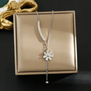 8325-Silver