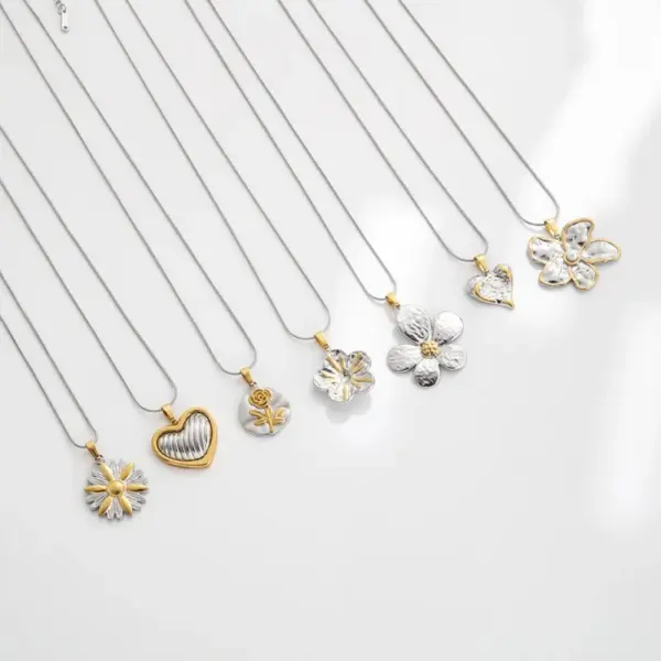 Wholesale Jewelry Vintage Style Classic Style Heart Shape Flower 304 Stainless Steel Plating Pendant Necklace Snake Chain
