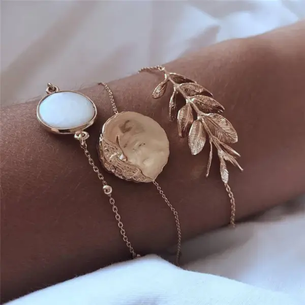 Wholesale Vintage Style Punk Simple Style Moon Leaves Arrow Alloy Gold Plated Silver Plated Artificial Diamond Rhinestones Bracelets Bangle In Bulk