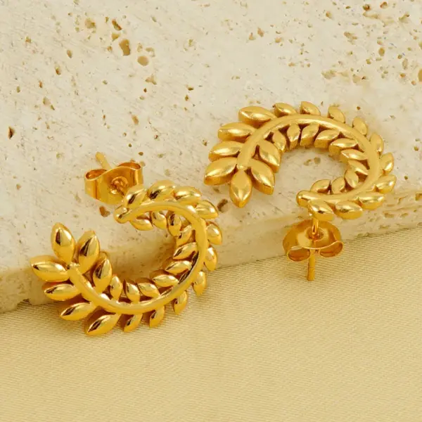 Wholesale 1 Pair Elegant Wreath Polishing Plating Stainless Steel Titanium Steel 18K Gold Plated Earrings