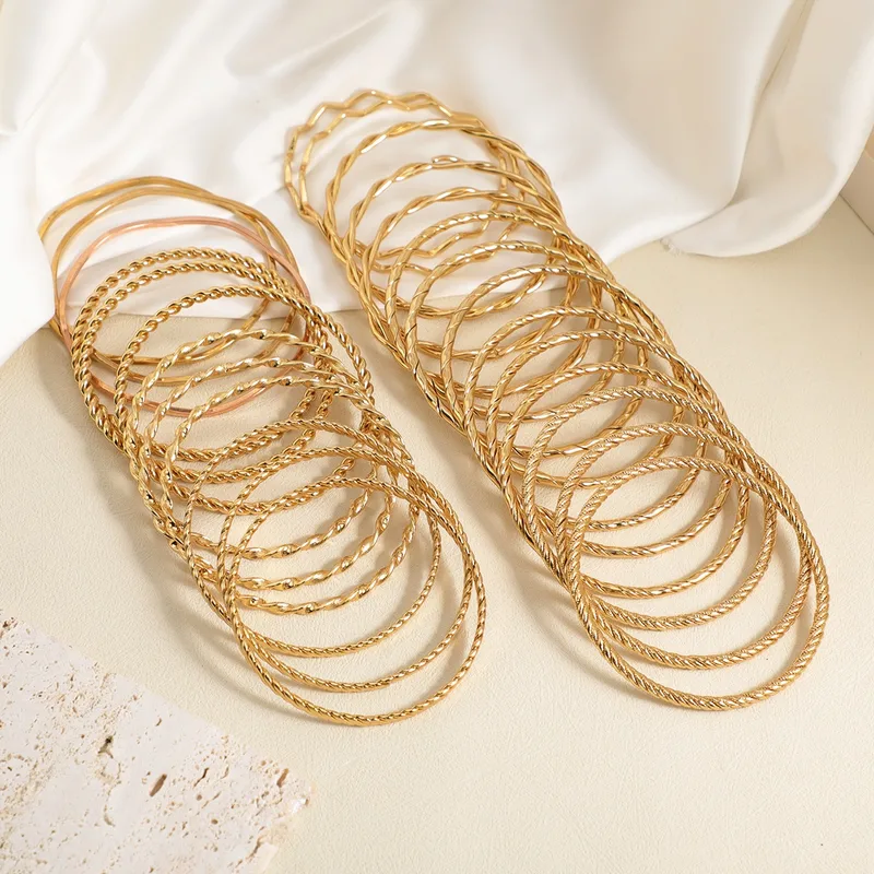 Wholesale Punk Simple Style Round 304 Stainless Steel Plain Bracelet In Bulk