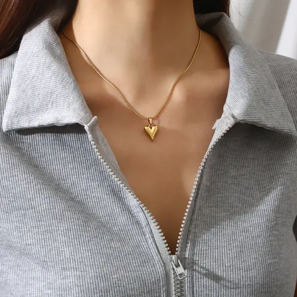 Wholesale 304 Stainless Steel Heart Shape Electroplated 18K Real Gold Plated Simple Style Commute Waterproof Non Tarnish Plating Earrings Necklace