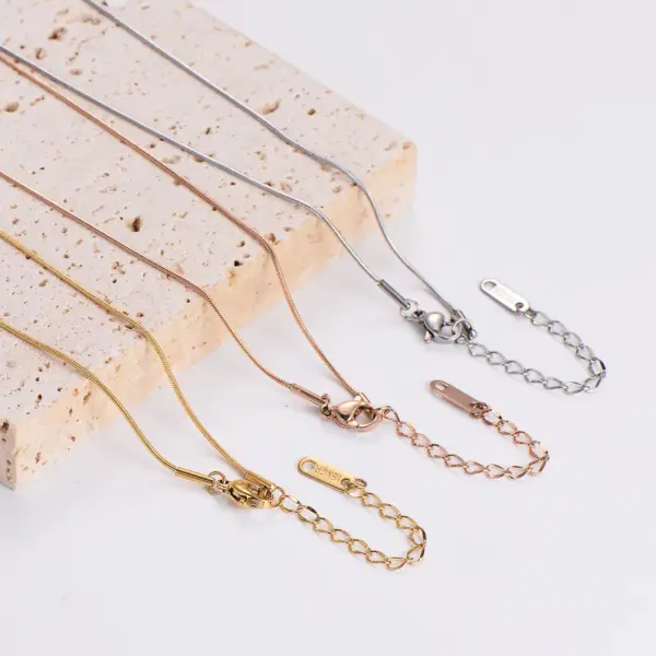 PVD Coated 18K Gold Plated Heart Shape Stainless Steel Simple Style Waterproof Non Tarnish 304 Stainless Steel Pendant Necklace