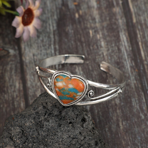 Wholesale Retro Western style heart inlaid turquoise alloy open bracelet