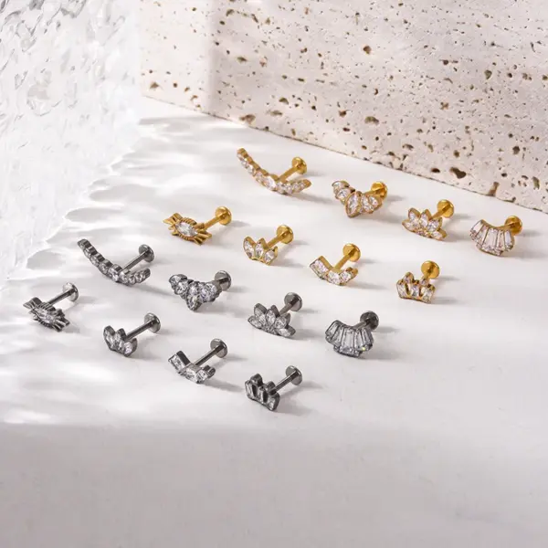 1 Piece Ear Cartilage Rings & Studs Fashion Geometric Pure Titanium Plating Zircon
