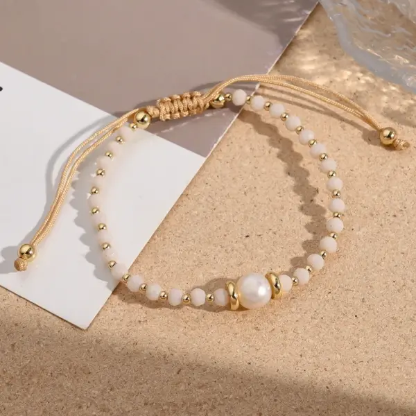 Wholesale Simple Style Colorful 18K Gold Plated Freshwater Pearl Glass Copper Beaded Chain Beaded Bracelets Wholesale