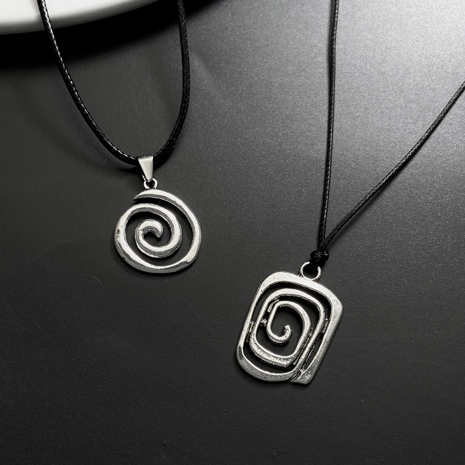 Wholesale AliExpress New vortex pendant vintage hand-woven leather rope classic necklace jewelry men and women jewelry