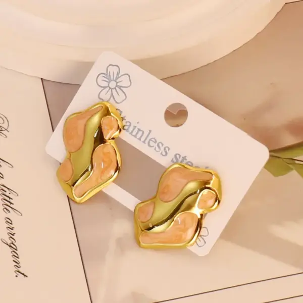 Wholesale Ion Plating (IP) 18K Gold Plated Round Square Flower 304 Stainless Steel Simple Style Waterproof Non Tarnish Ear Studs