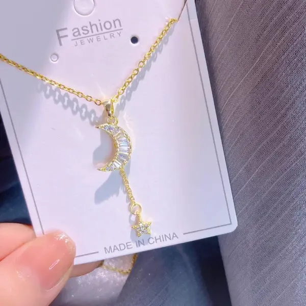 Wholesale Elegant Star Moon Titanium Steel Plating Inlay Zircon 18k Gold Plated Necklace