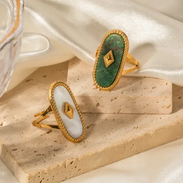 Wholesale 304 Stainless Steel Oval PVD Coated Natural Stone 18K Gold Plated Real Gold Plated INS Style Simple Style Waterproof Non Tarnish Plating Inlay Gold Rings