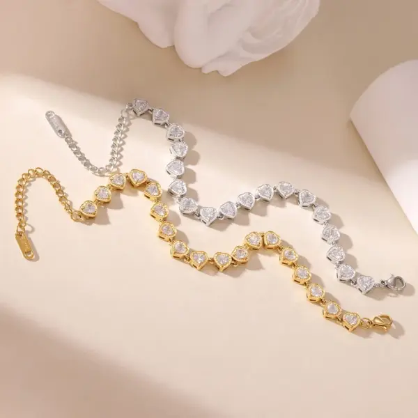 Wholesale Trendy Titanium Steel Stainless Steel Bracelet With Zircon Heart Shaped Pendant Electroplated Jewelry For Men And Women