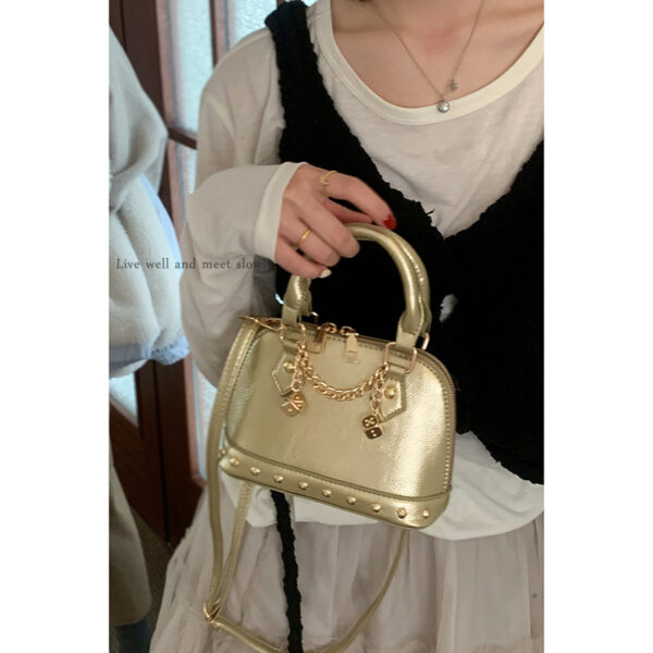 Wholesale Niche design high-end handbag small bag 2025 new champagne gold shell bag fashion shoulder diagonal bag