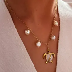 4 Pearls / One Size / N0124