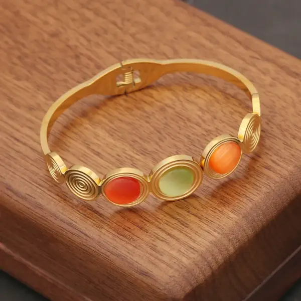 Wholesale PVD Coated 18K Gold Real Gold Plated Geometric Stainless Steel Basic Retro Modern Style Waterproof Non Tarnish Bangle