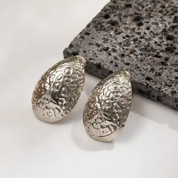 Wholesale Electroplating Golden Plated Stripe Water Droplets Butterfly 304 Stainless Steel IG Style Casual Simple Style Polishing Plating Ear Studs