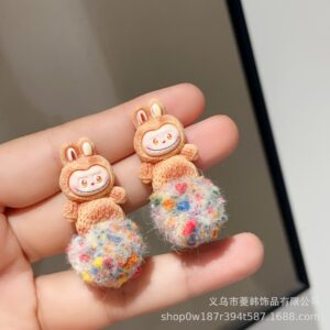 Brown clip-on earrings for non-pierced ears
