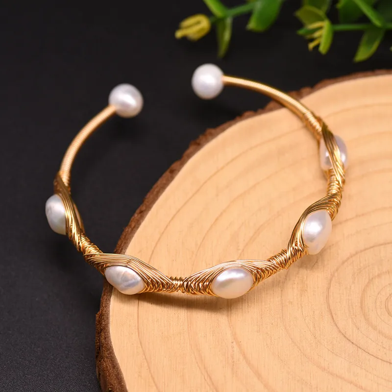 Wholesale Retro Geometric Pearl Inlay Turquoise Crystal 18k Gold Plated Bangle