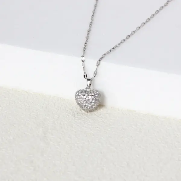 Stainless Steel 18K Gold Plated White Gold Plated Simple Style Plating Inlay Heart Shape Zircon Pendant Necklace