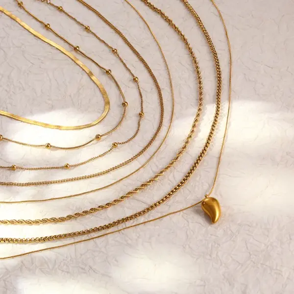 Wholesale 304 Stainless Steel Solid Color Electroplated 18K Real Gold Plated Simple Style Streetwear Waterproof Non Tarnish Plating Necklace