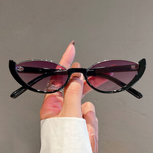 black frame gradually purple