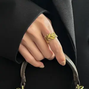 A28J / Adjustable Opening