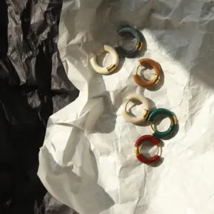 Wholesale PVD Coated Real Gold Plated 18K Gold Round 304 Stainless Steel Fashion Waterproof Non Tarnish Hoop Earrings