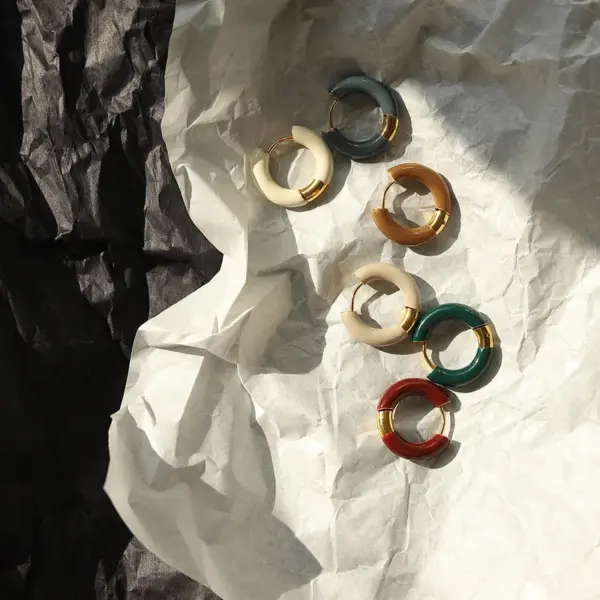 Wholesale PVD Coated Real Gold Plated 18K Gold Round 304 Stainless Steel Fashion Waterproof Non Tarnish Hoop Earrings