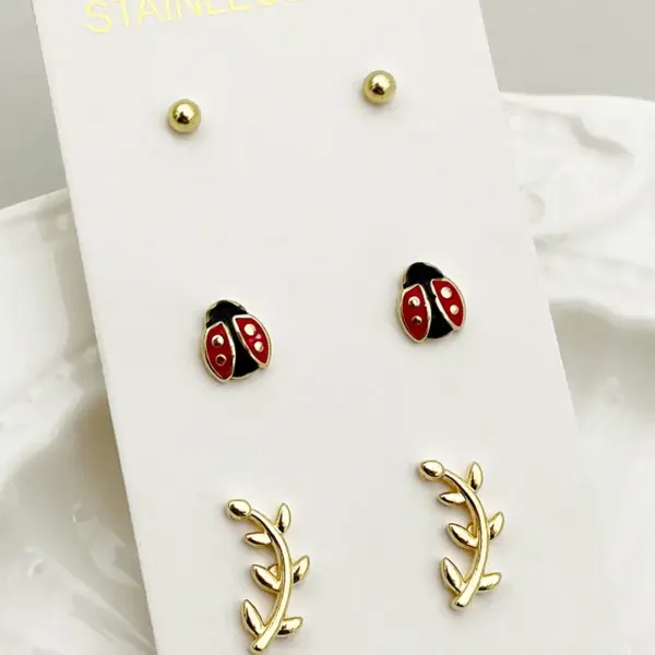 Wholesale PVD Coated Real Gold Plated 18K Gold Heart Shape Ladybugs Eye 304 Stainless Steel Casual Simple Style Commute Waterproof Non Tarnish Ear Studs