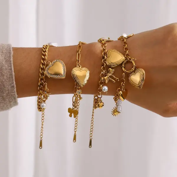 Wholesale 304 Stainless Steel Heart Shape Bow Knot PVD Coated Zircon 18K Real Gold Plated Real Gold Plated Simple Style Classic Style Waterproof Non Tarnish Pearl Inlay Cuban Link Chain Curb Chain Paperclip Chain Belcher Chain Multi Charms Bracelet