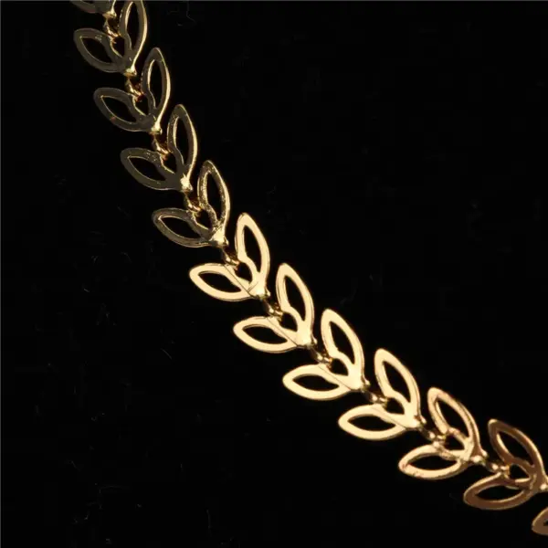 Wholesale Fashion New Fishbone Chain Hot-sale Real Gold Plated Color Preservation Sequin Copper Necklace Wholesale