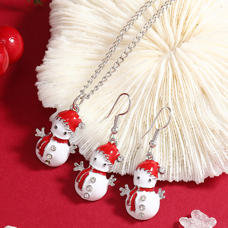 Wholesale Cartoon oil ipping colorful Saint Snowman 2-piece set Simple retro niche creative earrings